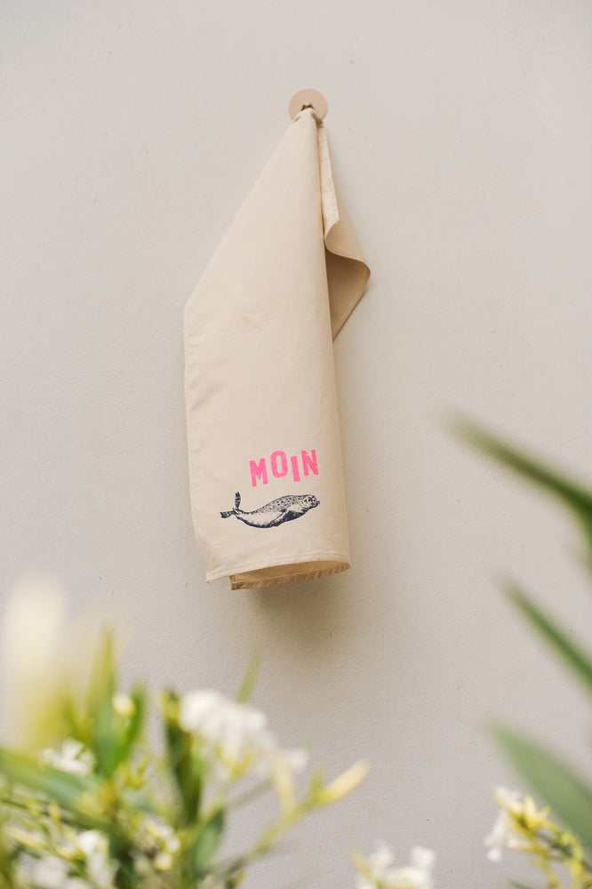 MOIN Robbe Küchentuch Halbleinen, ca. 47 x 70 cm, Handsiebdruck