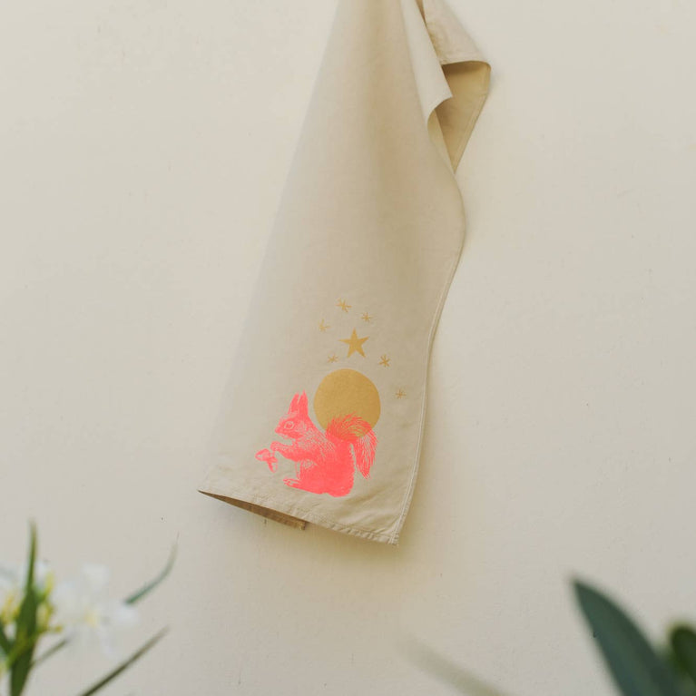 EICHHÖRNCHEN Küchentuch Halbleinen, ca. 47 x 70 cm, Handsiebdruck